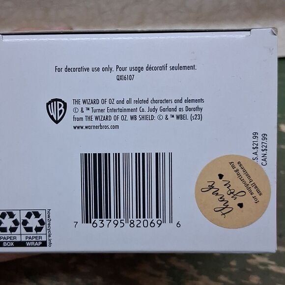 2023 Hallmark Keepsake Ornament Wizard of Oz Under The Poppies Spell Dorothy#039 - Picture 3 of 3